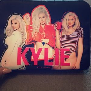 Kylie Jenner cosmetic bag.